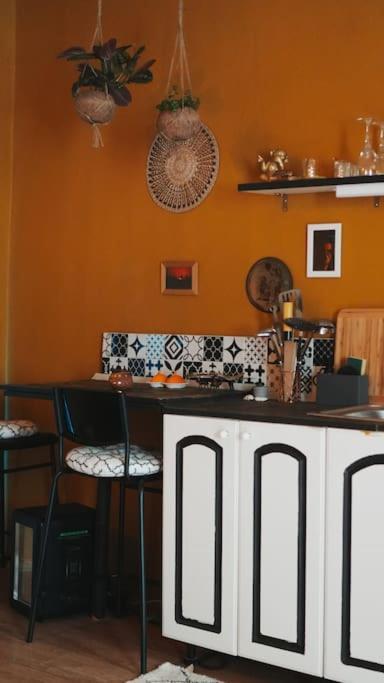 Sahara Studio With Shared Bathroom In City Centre Bratislava Luaran gambar