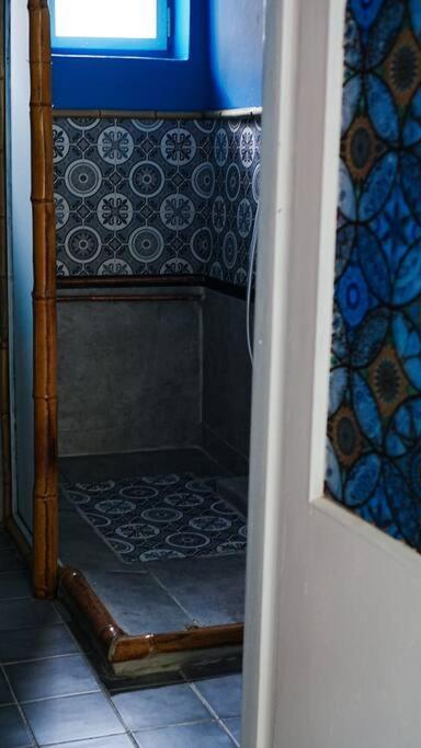 Sahara Studio With Shared Bathroom In City Centre Bratislava Luaran gambar